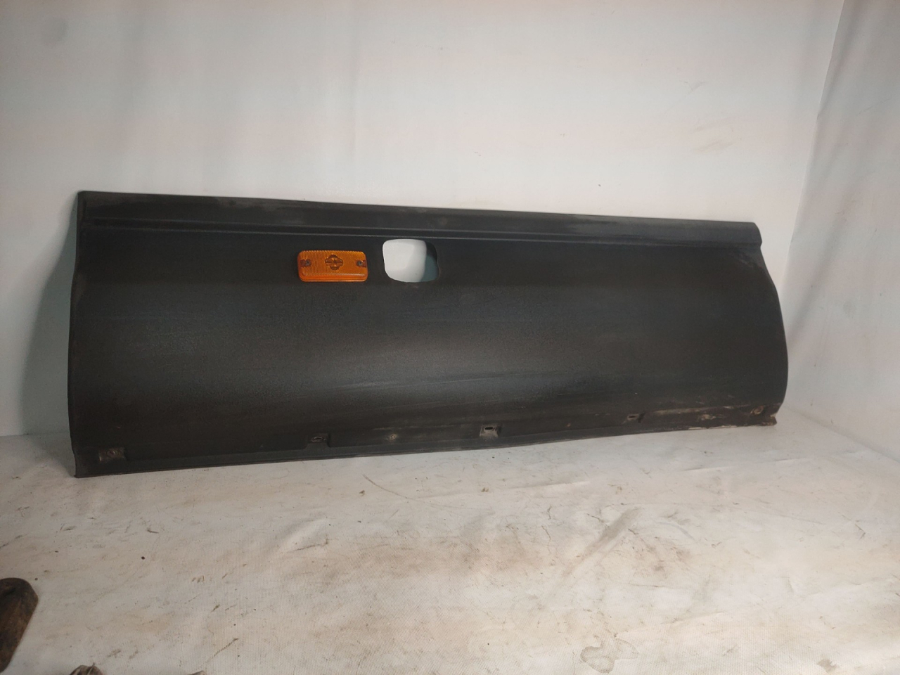 молдинг (накладка кузовная) IVECO Daily 3 поколение 50с14 2006, 3.0 л., F1CE0481A, дизель, 6МКПП, желтый, фургон, задний привод, 504099680 - фото №1