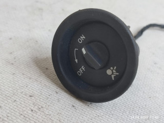 кнопка Airbag Renault Duster 1 поколение HSM 2014, 1.6 л., K4M 696, бензин, 5МКПП, внедорожник 5 дв., 681995427R