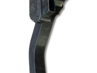 педаль IVECO Daily 6 поколение 35c12 2017, 2.3 л., F1AFL411B, дизель, АКПП, фургон, 5801814890
