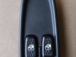 кнопка стеклоподъемника двери передней левой IVECO Daily 4 поколение 50C15 2011, 3.0 л., F1CE0481F, дизель, фургон