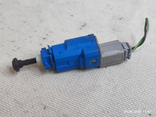 датчик педали сцепления Renault Duster 1 поколение HSM 2014, 1.6 л., K4M 696, бензин, 5МКПП, внедорожник 5 дв., 8200276359