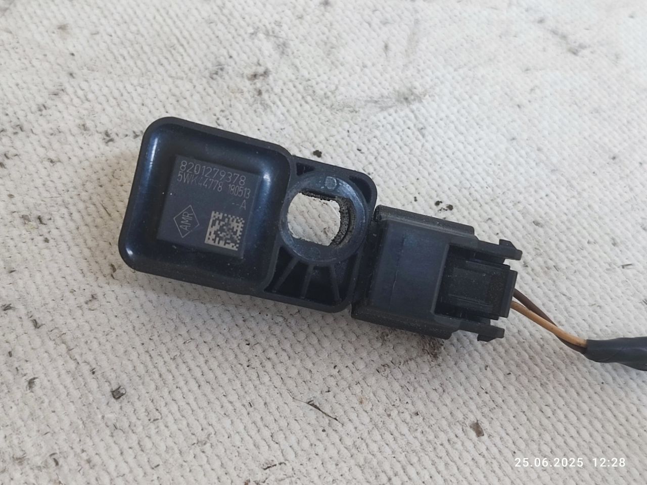 датчик удара Renault Duster 1 поколение HSM 2014, 1.6 л., K4M 696, бензин, 5МКПП, внедорожник 5 дв., 8201279378 - фото №1