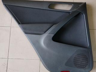 обшивка двери задняя левая Volkswagen Tiguan 1 поколение 2009, 2.0 л., CBAB, дизель, МКПП, внедорожник 5 дв., 5N0867211E
