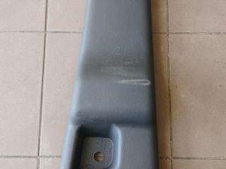 обшивка стойки центральной правой IVECO Daily 5 поколение 35S11 2013, 2.3 л., F1AE3481A, дизель, фургон, задний привод, 5801263933