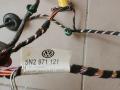 дверная проводка Volkswagen Tiguan 1 поколение 2009, 2.0 л., CBAB, дизель, МКПП, внедорожник 5 дв., 5N2971121 - фото №4