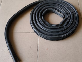 уплотнитель двери IVECO Daily 5 поколение 35S11 2014, 2.3 л., F1AE3481A, дизель, фургон, задний привод, 504203320