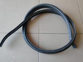 уплотнитель подкапотного пространства IVECO Daily 6 поколение 35c12 2017, 2.3 л., F1AFL411B, дизель, АКПП, фургон