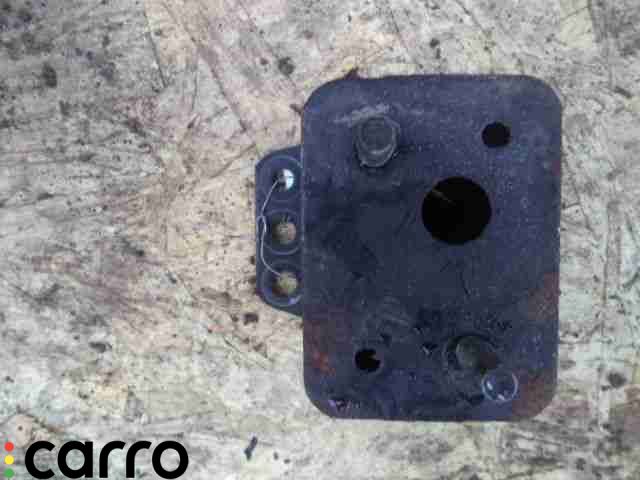 кронштейн переднего бампера Toyota FJ Cruiser 1 поколение J15 2007, 4.0 л., i, бензин, АКПП, внедорожник 5 дв., полный привод - фото №1