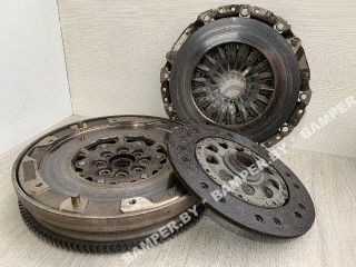 маховик BMW 2012, 2.0 л., дизель, МКПП, седан, 21217567839, 21217638349, 7567839, 7603846, 7638349