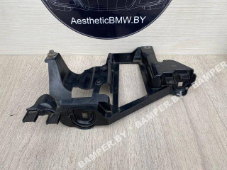 крепление фары левой BMW X5 E53 [рестайлинг] 2005, 3.0 л., дизель, внедорожник 5 дв.