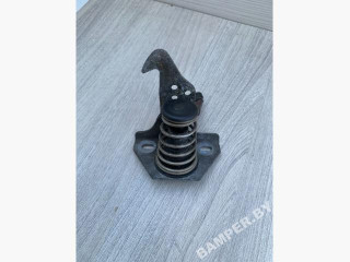 захватный крюк капота BMW 5 серия E60/E61 [рестайлинг] 2008, 3.0 л., дизель, АКПП, седан