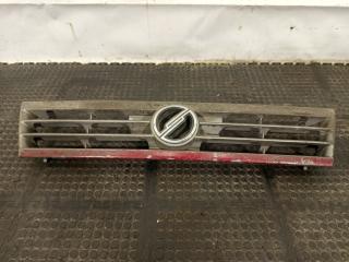 решетка радиатора Nissan Sunny N14 1995, 6231070R00