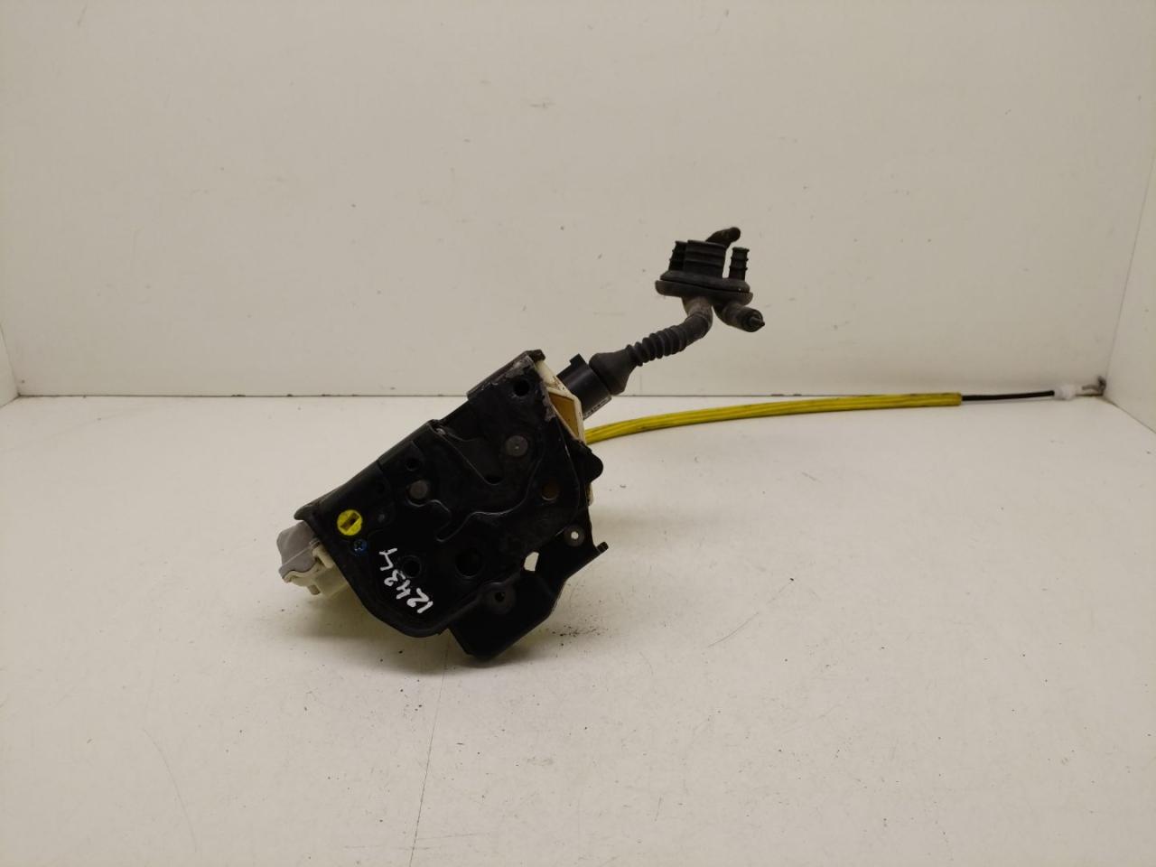 замок двери задней левой Audi A6 4F/C6 2005, универсал, 4F0839015A