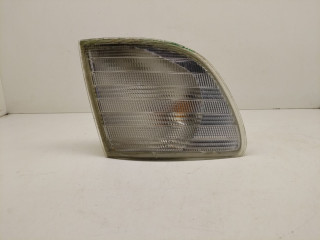 поворотник правый Mercedes-Benz Vito W638 1998, микроавтобус