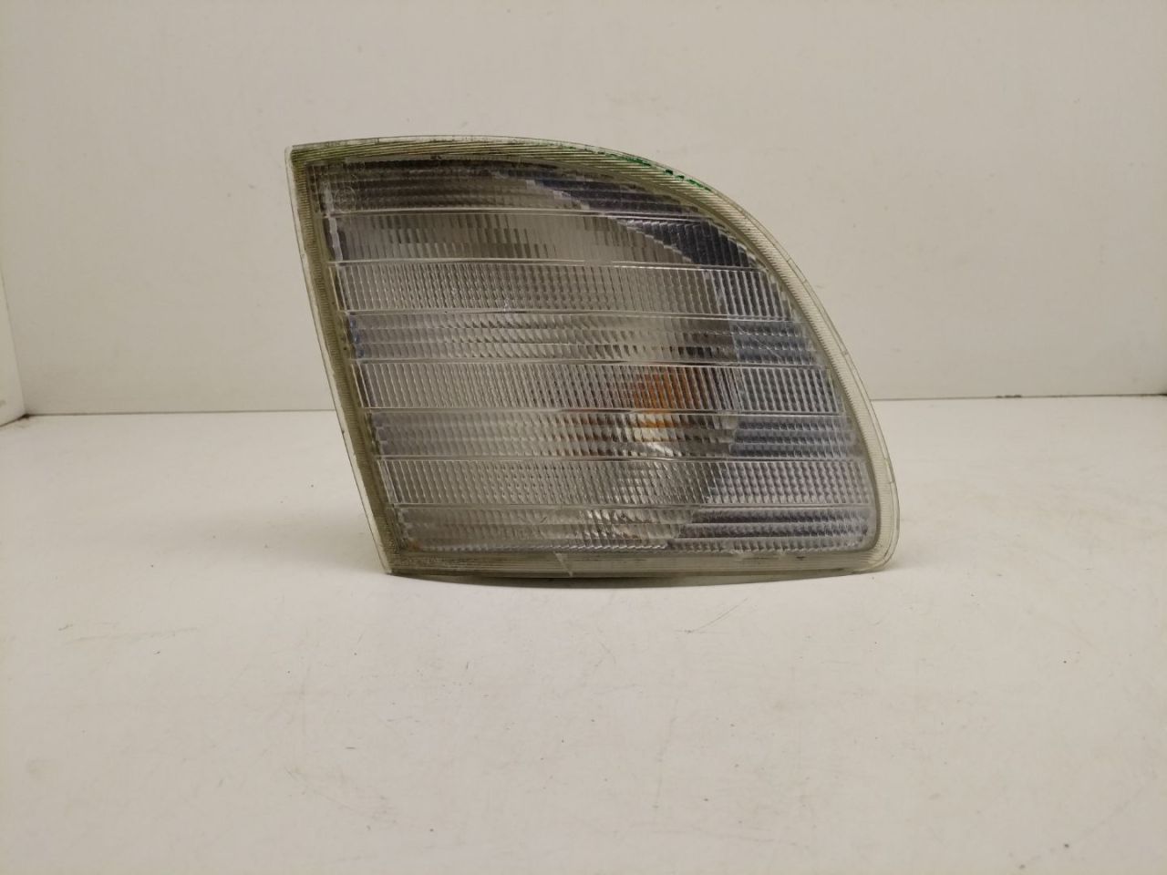 поворотник правый Mercedes-Benz Vito W638 1998, микроавтобус