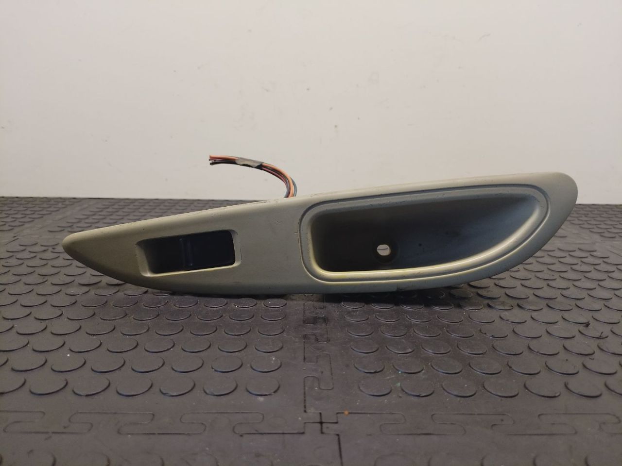 кнопка стеклоподъемника двери задней правой Nissan Primera P12 2005, хетчбэк 5 дв., 25411AV600, 82960AV760
