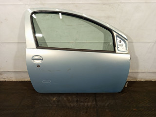 дверь передняя правая Toyota Aygo 1 поколение 2005, хетчбэк 3 дв.