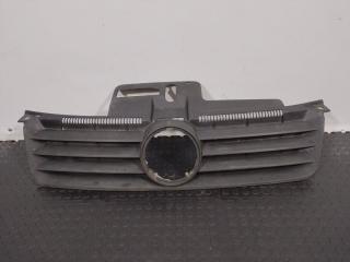 решетка радиатора Volkswagen Polo 4 поколение 2005, хетчбэк 5 дв.