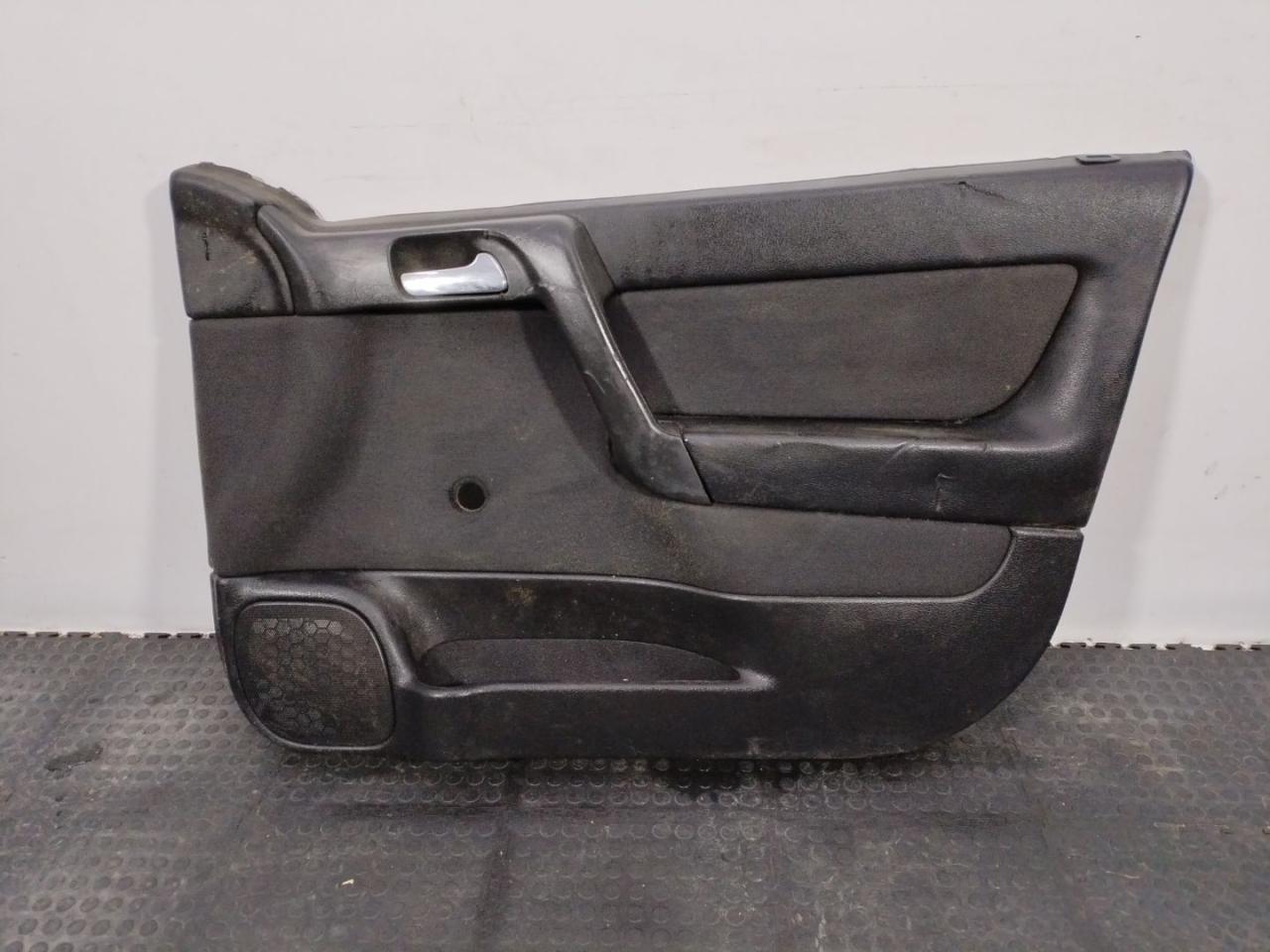 обшивка двери передняя правая Opel Astra G 2002, хетчбэк 5 дв., 024445348