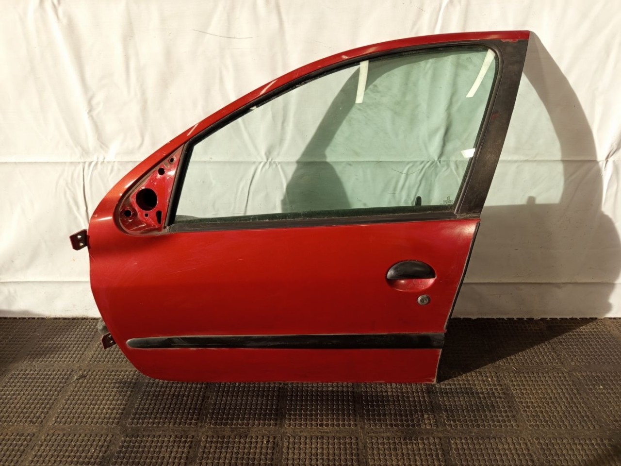 дверь передняя левая Peugeot 206 1 поколение 2000, хетчбэк 5 дв.
