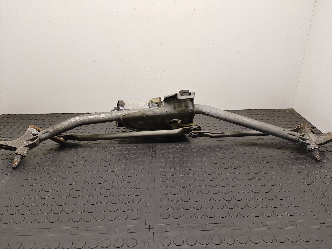 механизм стеклоочистителя (трапеция дворников) Volkswagen Passat B5 1999, седан, 0390241132, 8D1955325, 8D1955605B, 8D1955113B