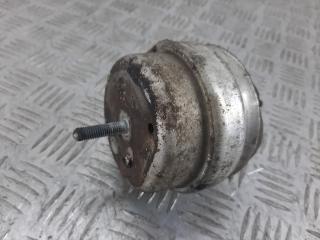 подушка крепления двигателя Audi A4 B6 2004, 8E0199379L