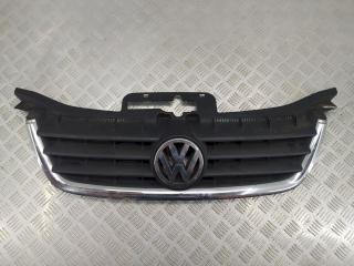 решетка радиатора Volkswagen Touran 1 поколение 2005
