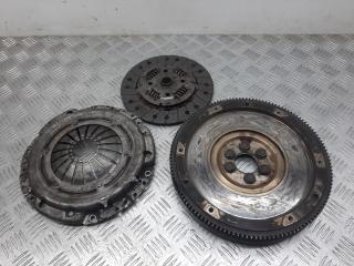 маховик Volkswagen Golf 4 поколение 2001, 2.0 л., i, 068105271F