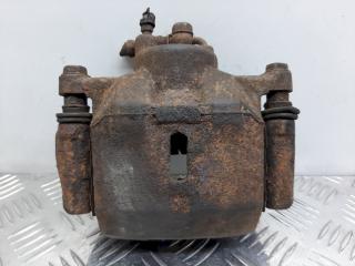 суппорт передний правый Toyota Yaris P1 2000