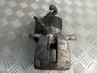 суппорт задний правый Volkswagen Passat B6 2009