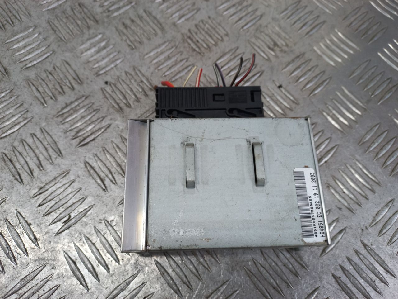 усилитель музыкальный BMW 7 серия E65/E66/E67 2003, 3.0 л., 306D2, дизель, АКПП, 65.12-06-920461 - фото №1