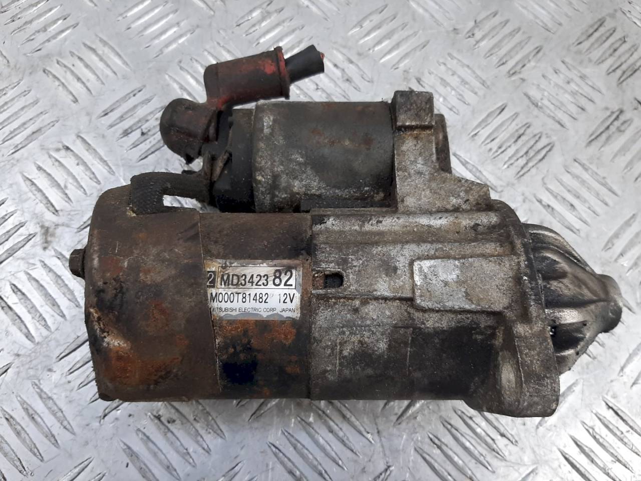 стартер Mitsubishi Galant 8 поколение [рестайлинг] 2000, 2.5 л., i, M0000T81482