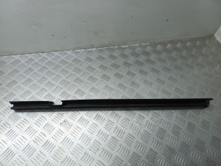 уплотнитель двери Volvo XC90 2 поколение [рестайлинг] 2022, 31845556