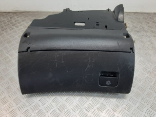 бардачок Audi A6 C5 [рестайлинг] 2004, 2.4 л., BDV, бензин