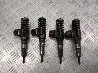 форсунка Volkswagen Golf 5 поколение 2006, 2.0 л., TDi PD, дизель, 03G130073G