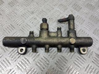 топливная рампа Mazda 6 GG 2004, 2.0 л., TD