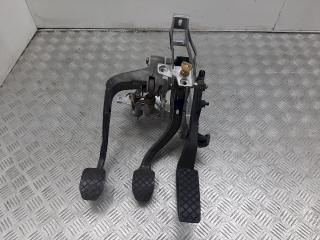 узел педальный (блок педалей) Volkswagen Passat B5 1999, 8D1721117E