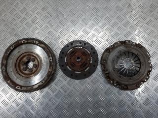 маховик Volkswagen Golf 5 поколение 2006, 068105271F