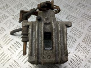 суппорт задний левый Volkswagen Passat B5 1999