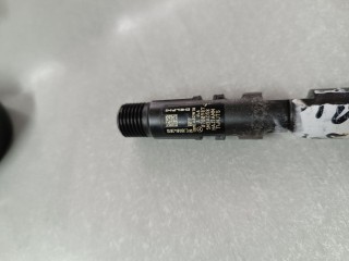 форсунка Mercedes-Benz C-Класс W204/S204 2009, 2.2 л., CDi, дизель, A6460700987