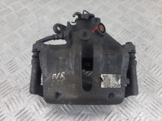 суппорт передний правый Citroen C5 1 поколение 2004