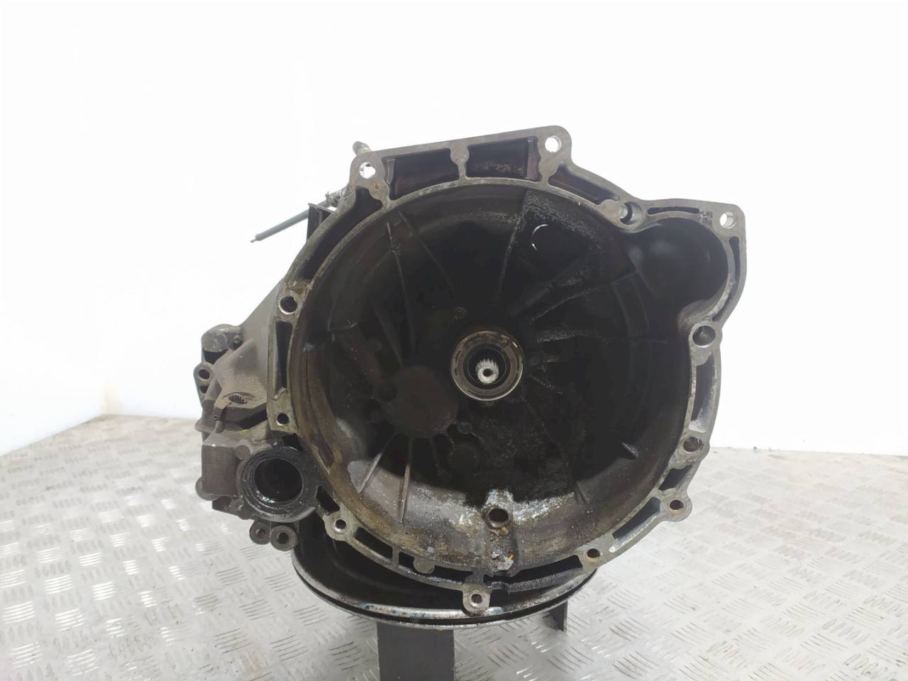 КПП механическая (МКПП) Ford Focus 2 поколение 2008, 1.6 л., i, бензин, -, 3M5R7002NB - фото №1