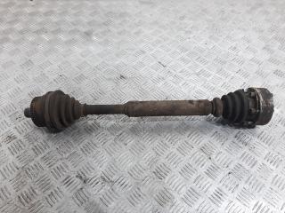 полуось передняя правая (приводной вал, ШРУС) Volkswagen Passat B5 2000, 1.8 л., i