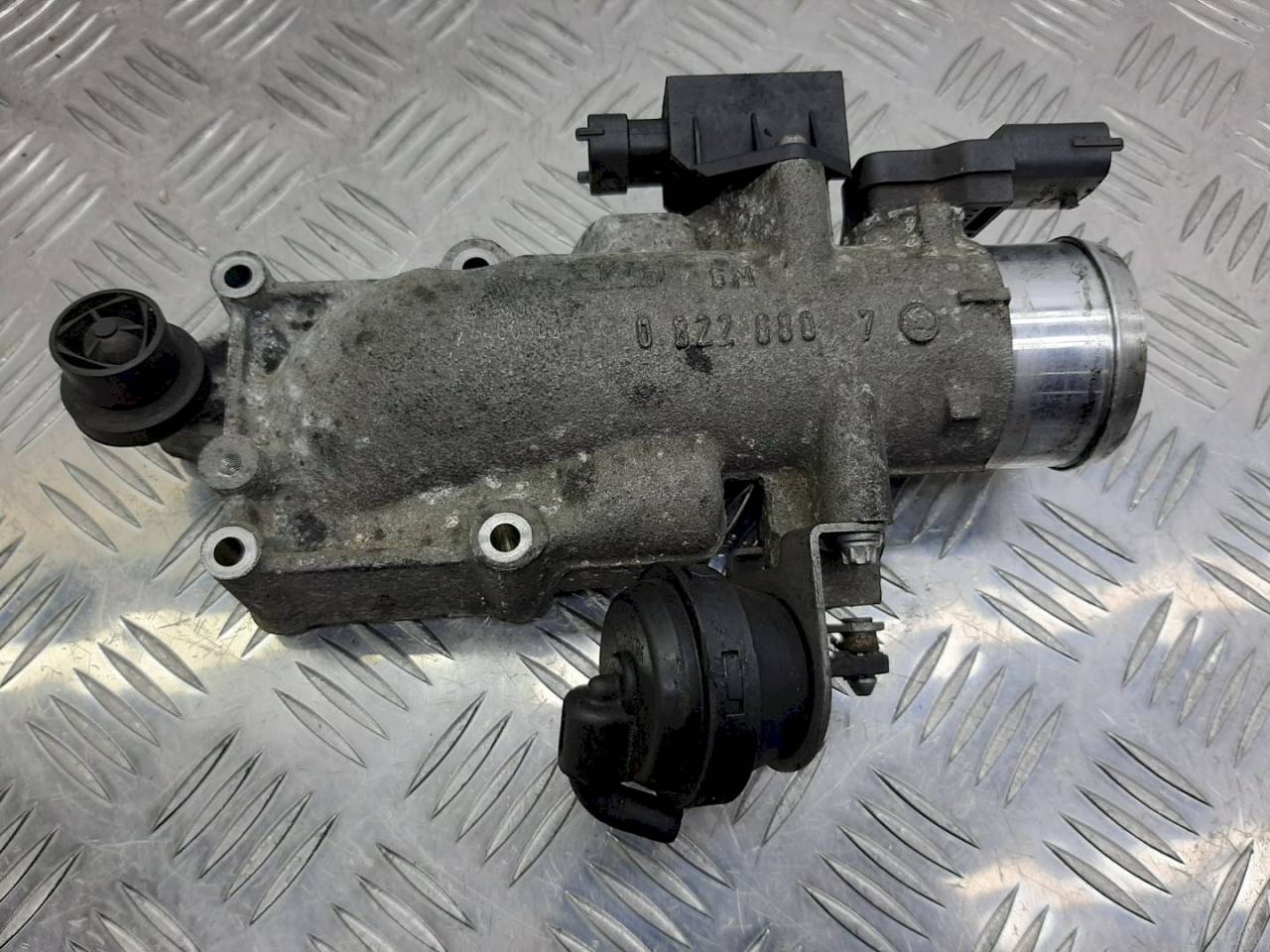 заслонка дроссельная Opel Zafira 1 поколение (A) 2001, 2.0 л., DTi, 8226807 - фото №1