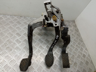 узел педальный (блок педалей) Audi A6 4B/C5 2000, 2.4 л., ARJ, бензин, 8D1721117K