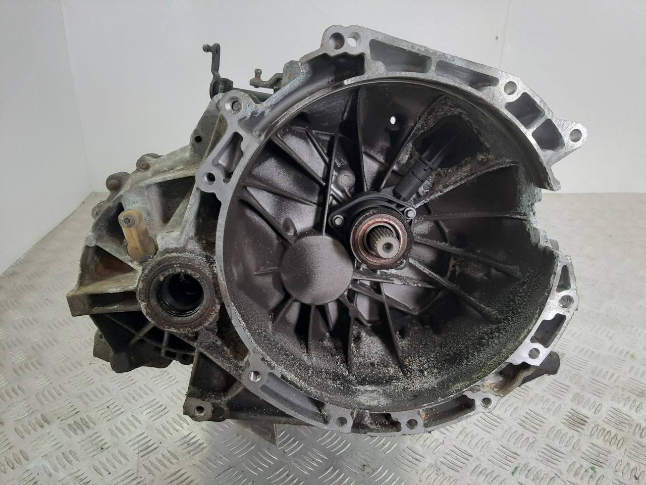 КПП механическая (МКПП) Ford C-Max 1 поколение 2004, 1.8 л., CSDA, бензин, 3M5R7002XC, S007971
