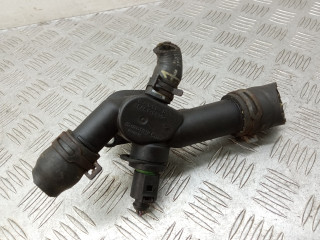 фланец (тройник) системы охлаждения Skoda Octavia 1 поколение (A4) [рестайлинг] 2003, 2.0 л., бензин, 06A121133D