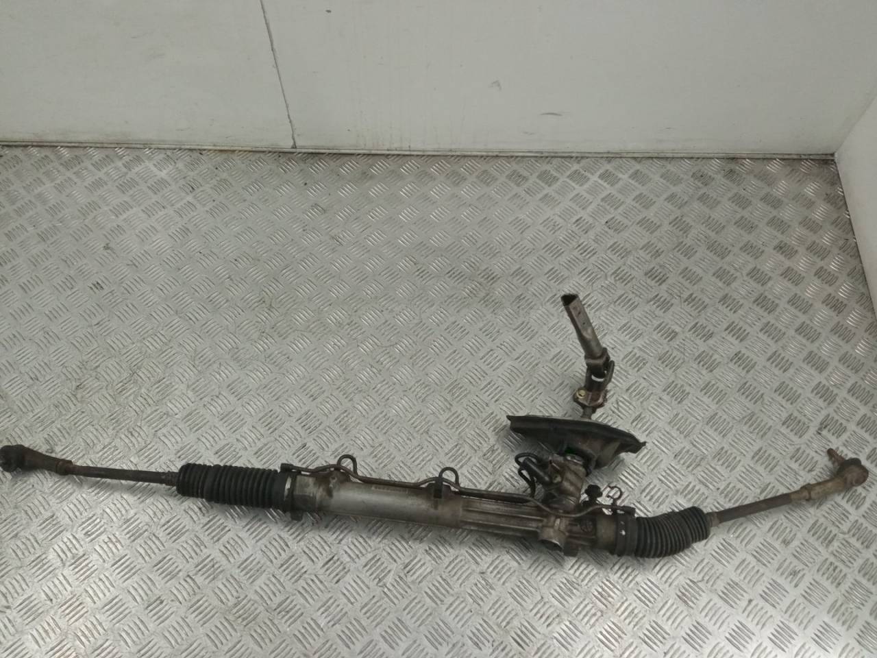 рулевая рейка Ford Mondeo 3 поколение 2001, 1S7C-3200-EG - фото №1