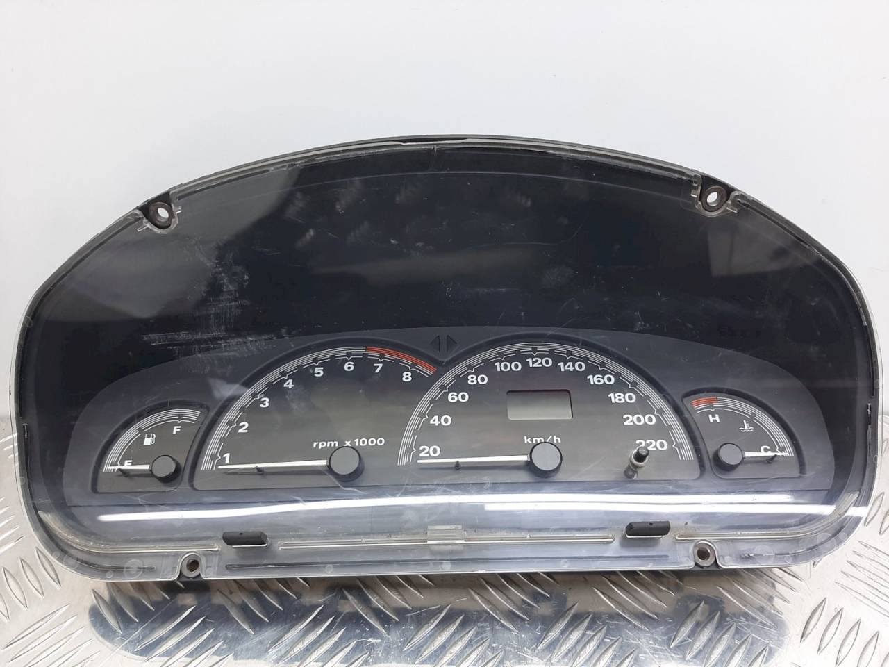 щиток приборов (приборная панель) Fiat Brava 1 поколение 1999 - фото №1