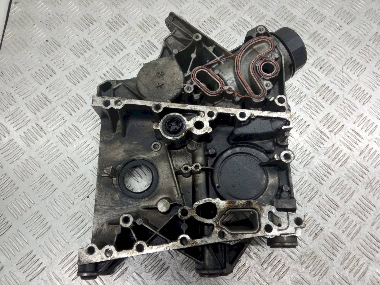 крышка двигателя передняя Mercedes-Benz Vito W638 1999, 2.2 л., R6460150702 - фото №1
